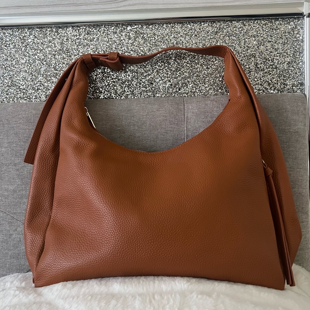 Tote Le Monde Brown Leather Bag